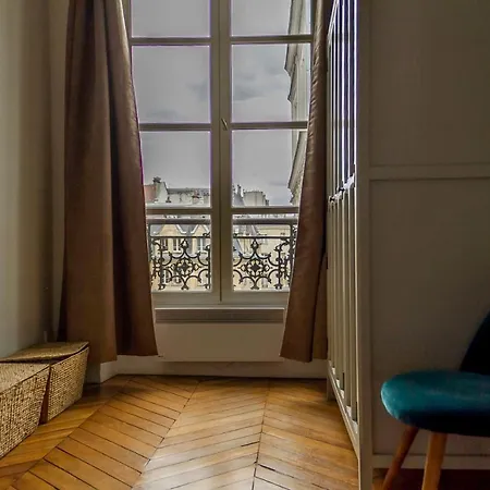 Spacious Near Saint-michel Apartment